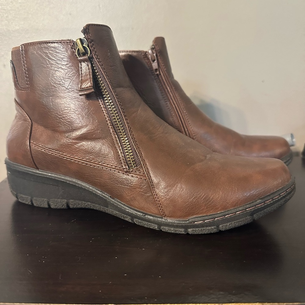 Brown Faux Leather Ankle Boots with Zipper